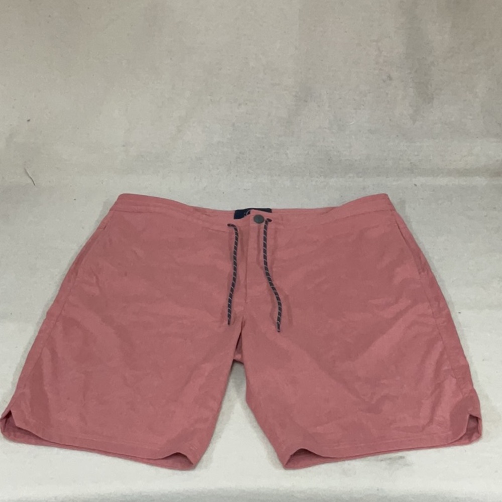 EUC Mens Even tide shorts